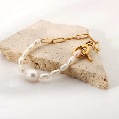 BRACCIALE CON PERLE A CATENA
