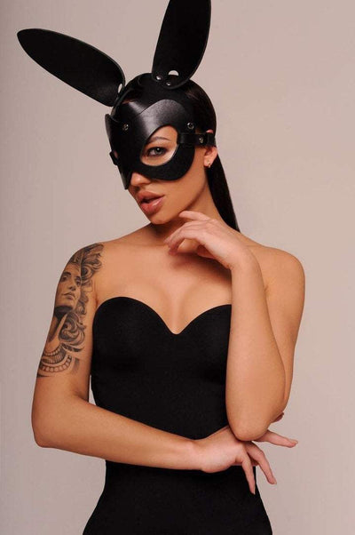 Maschera da coniglio in pelle
