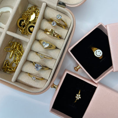 ANELLO CONCHIGLIE A CUORE