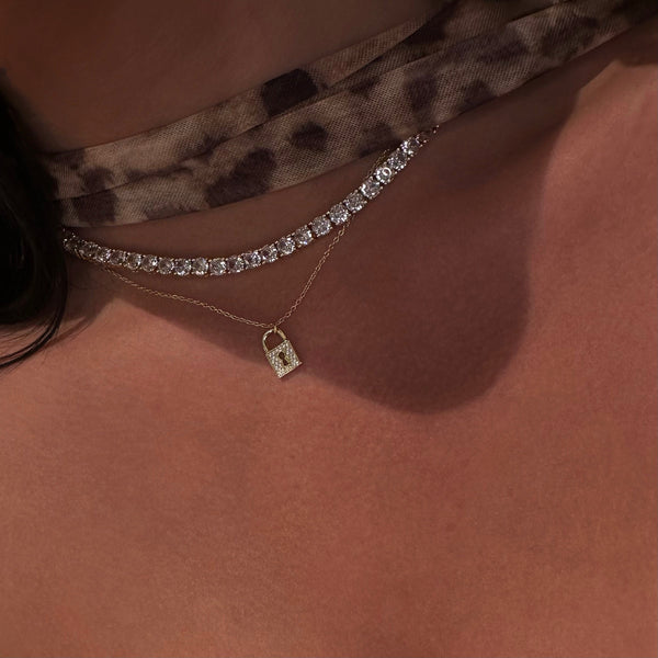 LOLA LOCK HALSKETTE - GOLD