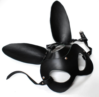 Maschera da coniglio in pelle